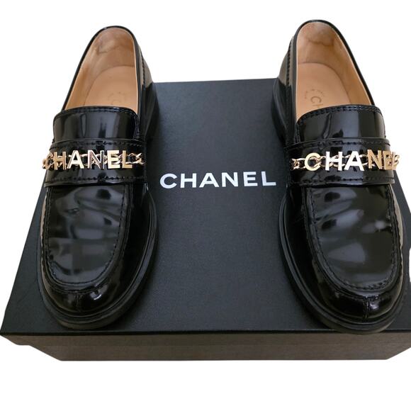 Chanel 2022 Patent Leather CC Logo Loafers Black IT 36 US 5–5.5 - Picture 3 of 16